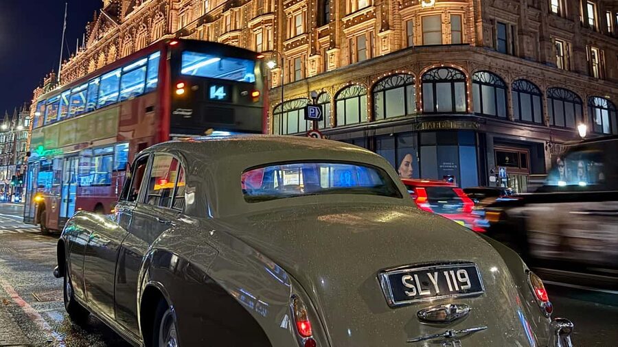 London Tour in a Vintage Rolls Royce - Who this is perfect for (and who it’s not)