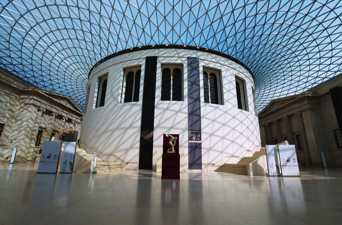 London: Tour of the British Museum - The Outside Entrance: Classical Greece Vibes Before You Even Step In