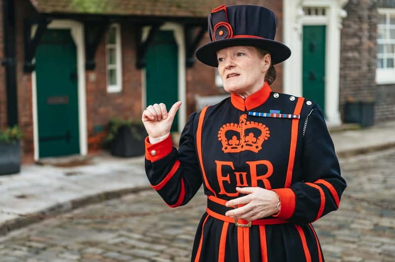 London: Tower of London Early Access w/ Beefeater and Jewels - Key things to know before you go