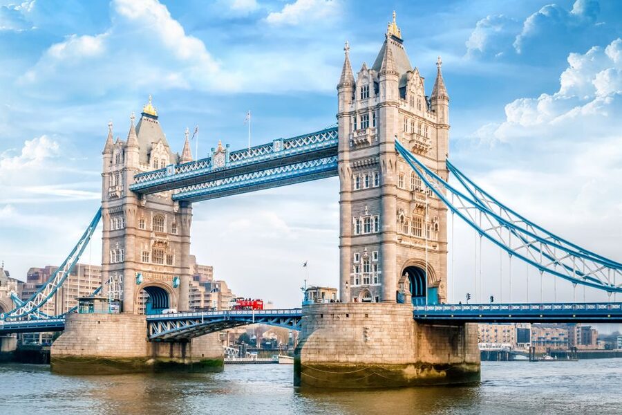 London: Tower of London Guided Tour with Crown Jewels Option - Crown Jewels time in the Jewel House: don’t underestimate the schedule