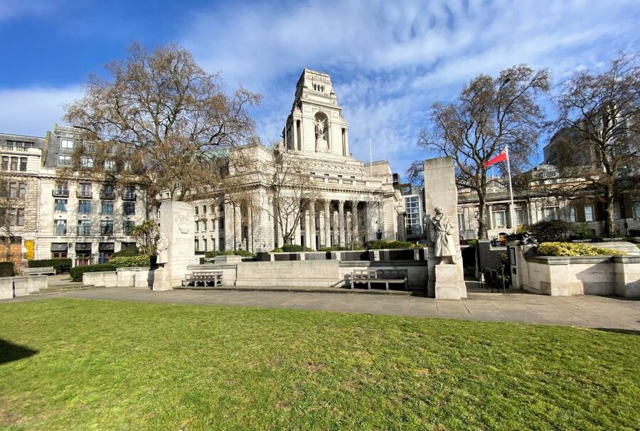 London: Tower of London Guided Tour with Crown Jewels Option - Price and value: is $348 per person worth it for 3 hours?