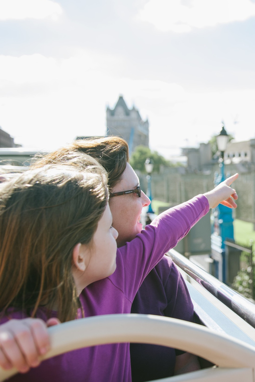 London: Tower of London, Hop-on, Hop-off Bus & River Cruise - Should you book this London Tower + bus + Thames cruise?