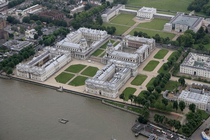 London Uber Boat Return Trip to Naval College and Painted Hall - Staff who keep things running smoothly (and make waiting less painful)