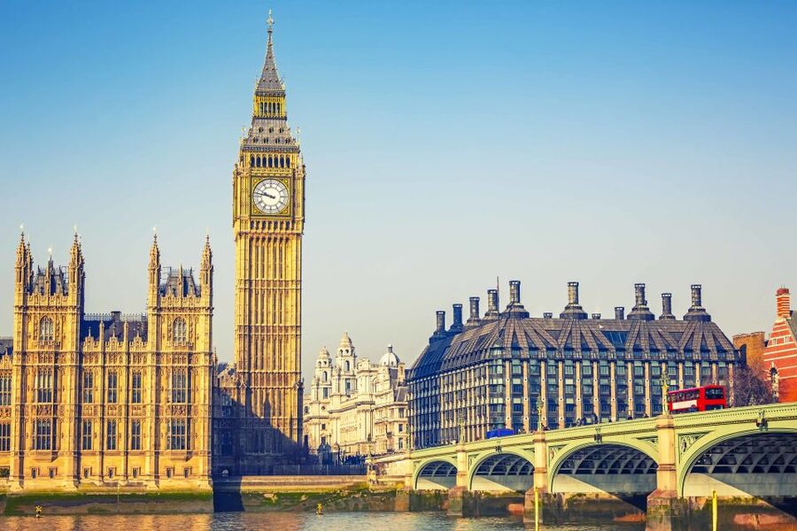 London: Vintage Bus Tour and London Eye Ticket - Guide Power: Where This Tour Wins Over Generic Sightseeing