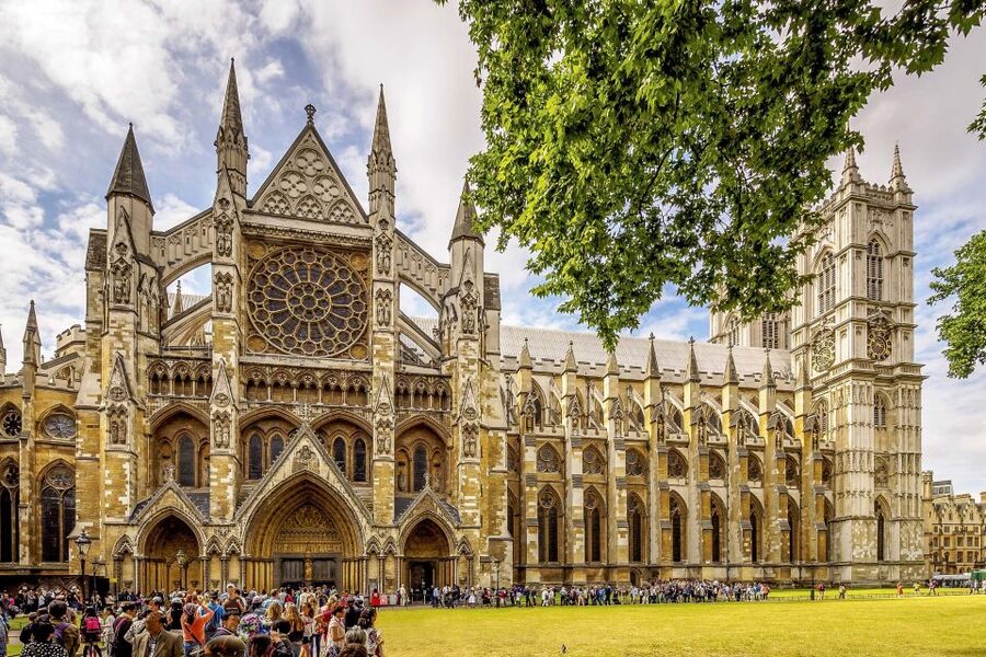London: Vintage Bus Tour and London Eye Ticket - Price Check: Is $130 Worth It?
