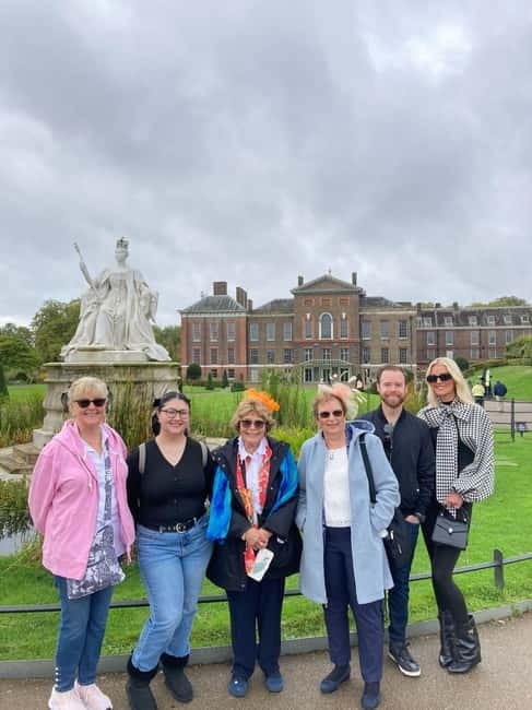 London: VIP Kensington Palace Gardens Tour & Royal High Tea - Kensington Palace walk-through and the stories that make it make sense