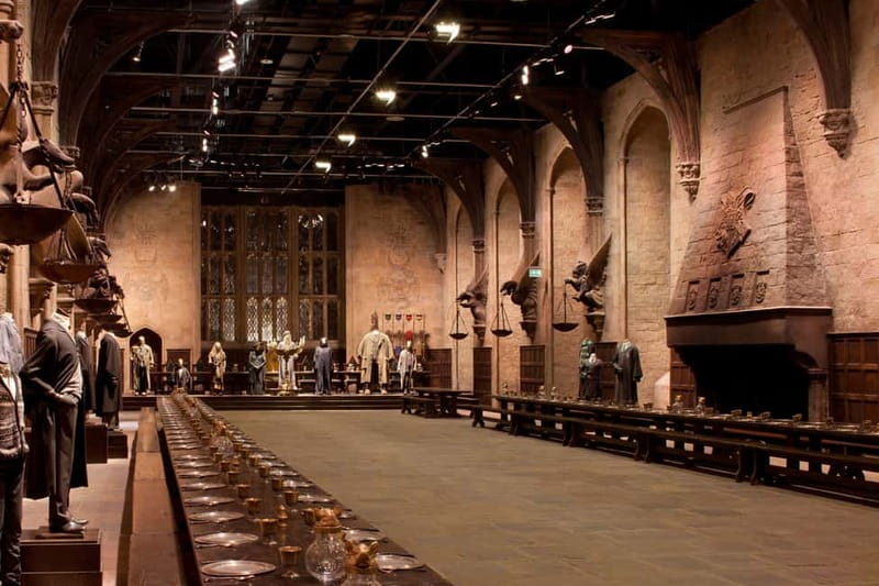 London: Warner Bros. Studio Harry Potter Tour & Branded Bus - Platform 9¾, Hogwarts Express, and the Feeling of Walking Into the Films
