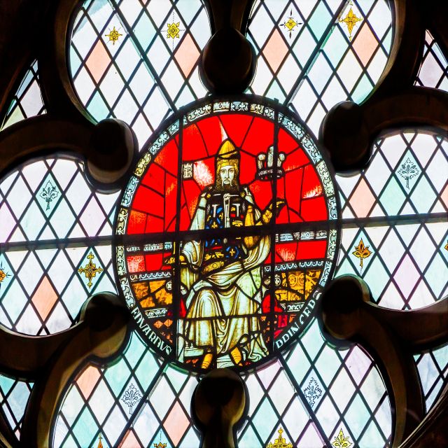London: Westminster Abbey Skip-the-line Entry & Guided Tour - The 2-hour private tour: Gothic nave, chapels, cloisters, and gardens