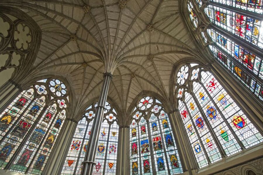 London: Westminster Abbey Tour with a Royal Heritage Guide - Crowds, sound, and how to make the 2 hours work for you