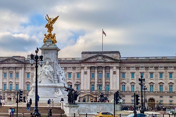 LONDON Westminster Private Walking Tour fully flexible - Westminster UNESCO zone: Big Ben, Parliament, Abbey-area views, and Supreme Court