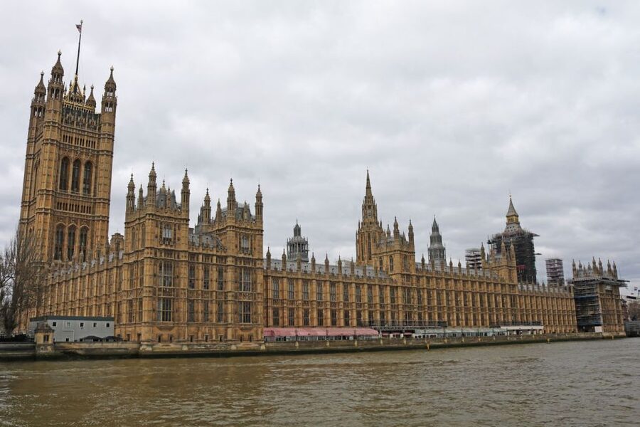 London: Westminster to Hampton Court River Thames Cruise - Key things to know before you go