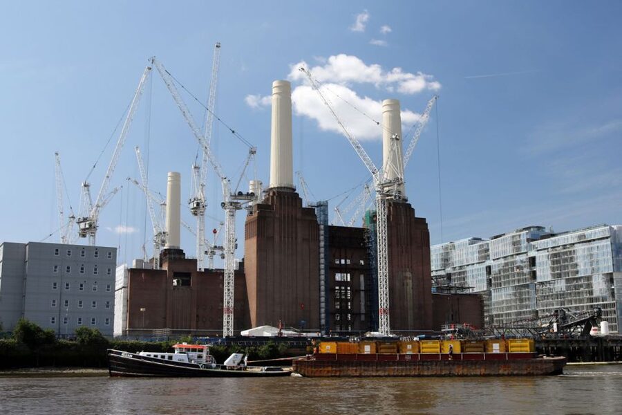 London: Westminster to Hampton Court River Thames Cruise - Captain-Led Commentary: The Difference Between Seeing and Understanding