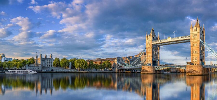 London: Westminster to Tower Bridge River Thames Cruise - Price and value: why around $18 can work surprisingly well
