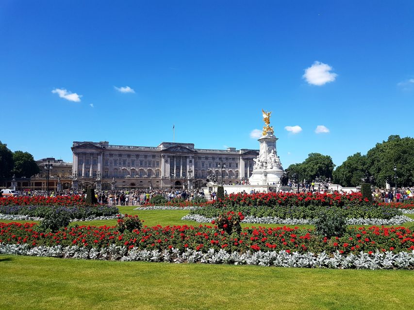 London: Westminster Tour and Churchill War Rooms Visit - Westminster Abbey: The Royal and the Political Overlap