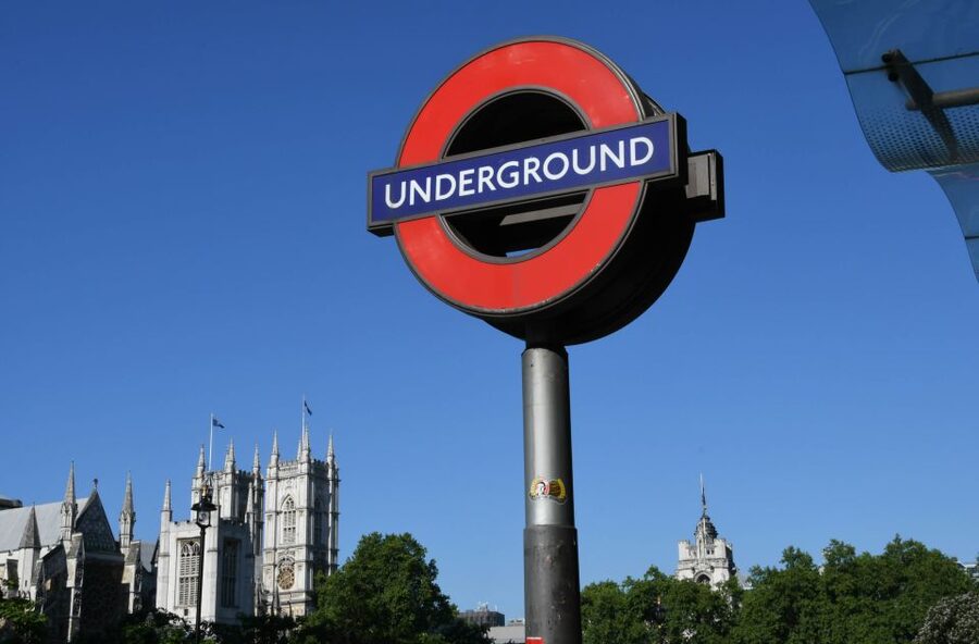 London: Westminster Walking Tour & The Tower of London Entry - Meeting outside The Ritz: start point and first easy win