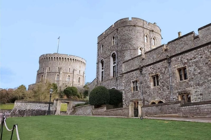 London: Windsor Castle & Tower of London Tour with Tickets - Key points before you go