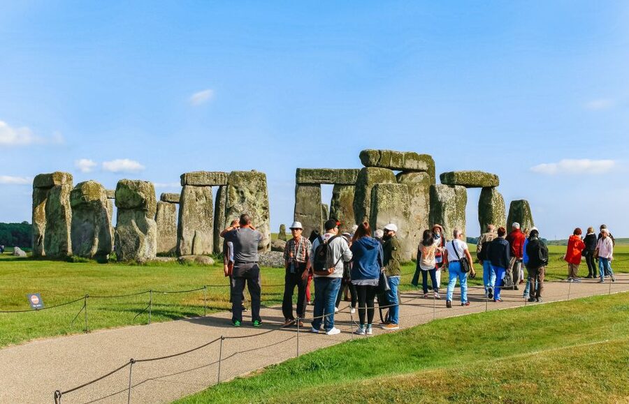London: Windsor, Stonehenge, Bath, and Roman Baths Day Trip - Windsor Castle: State Apartments, St George’s Chapel, and working-palace atmosphere