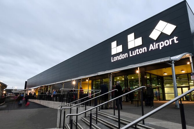 Luton Airport Taxi - Private Transfer to/from London - Meet-and-Greet in Luton: Name Board, Arrivals Hall, and Waiting Fees