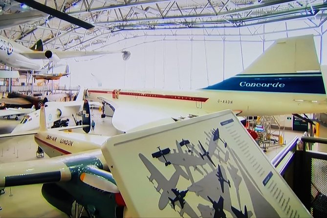 Luxury Private Vehicle Day Hire:London with Stopover Duxford imperial War Museum - Luxury Mercedes V-Class pickup from London (8:00am to 7:30pm)