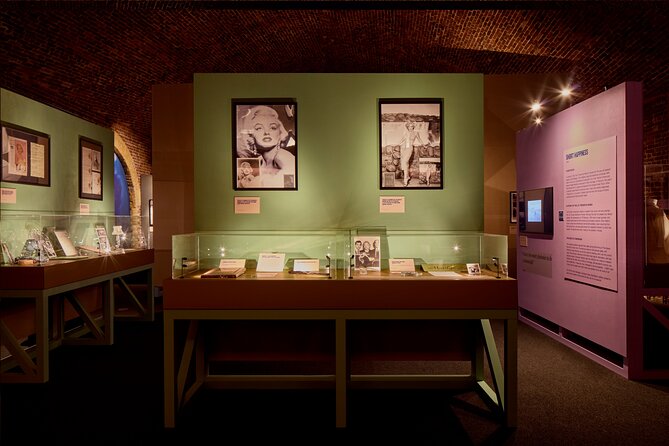 Marilyn: The Exhibition - The collection: 250 personal objects, from letters to shoes