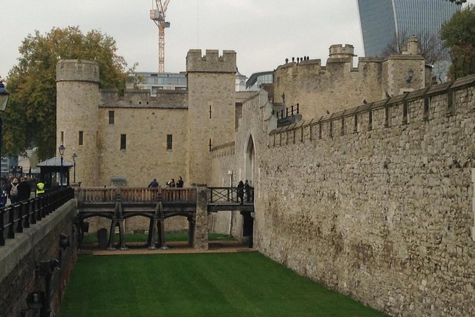 Medieval London: A Self-Guided Audio Tour from Monument to the Tower of London - London Bridge to The Shard: skyline payoffs without extra tickets