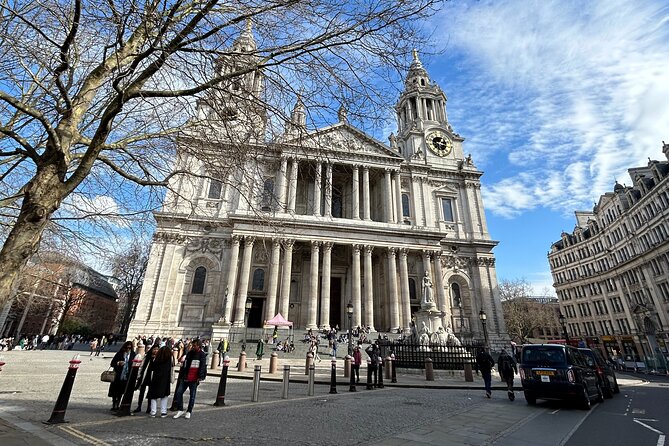 Medieval London Walking Tour Oxford PhD Historian Guide - Temple Church: Knights Templar, a vaulted ceiling, and a US connection