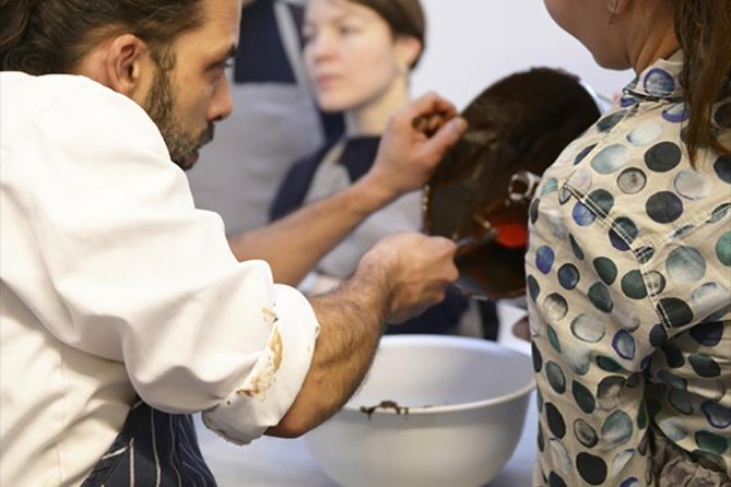 Melt Chocolate's Magical Master Class - Small group size and English instruction: who this works best for
