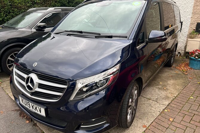 One Way Taxi Transfer from London Luton Airport to London City - Potential hiccups: pickup location confusion and contact issues