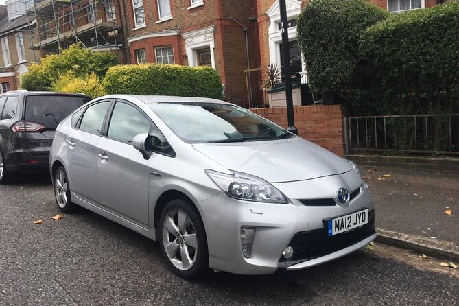 One Way Taxi Transfer from London to Gatwick Airport - Price and logistics: what you’re really buying