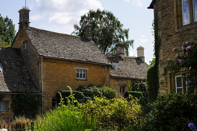 Oxford and Cotswolds Tour with Country Pub Lunch from London - Road trip to the Cotswolds: photo stops with a purpose