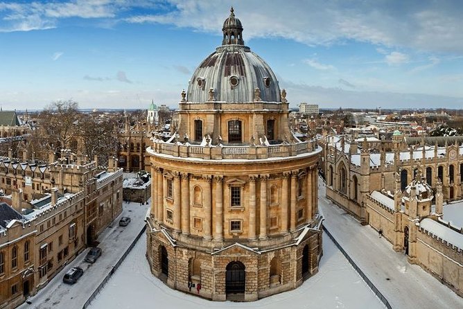 Oxford, Cotswolds & Stratford-upon-Avon Tour with Christmas Lunch - Traditional Christmas Lunch: Three Courses and a Glass of Wine
