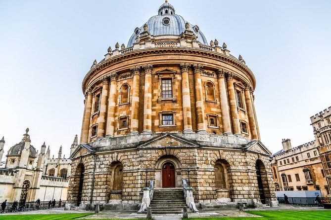 Oxford, Shakespeare Country & Warwick castle private Tour - A One-Day Combo: Oxford, Stratford, and Warwick Castle Without the Headaches
