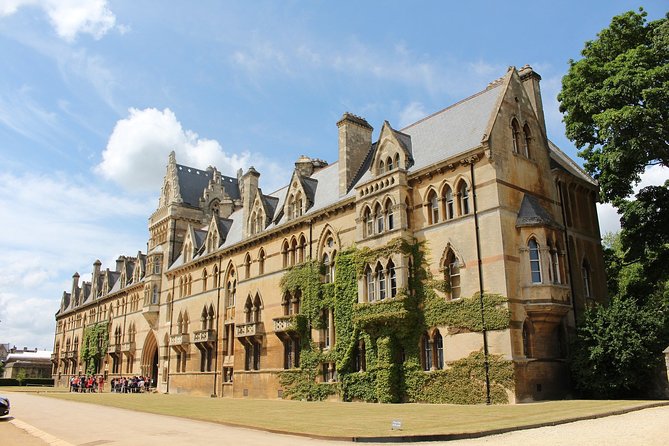 Oxford, Shakespeare Country & Warwick castle private Tour - Guides, Comfort, and Real-Day Mood