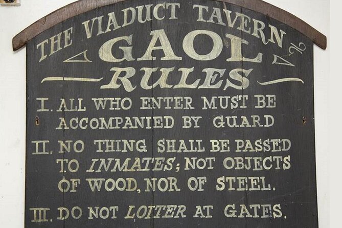 Paranormal ActivityTour in Old London - The gin palace reset: when the spirits take a back seat