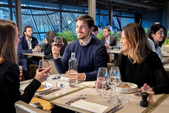 Paris by Rail - Sightseeing Bus and Eiffel Tower Champagne Lunch - Arc de Triomphe and Champs-Élysées: Paris Power Lines for Photos