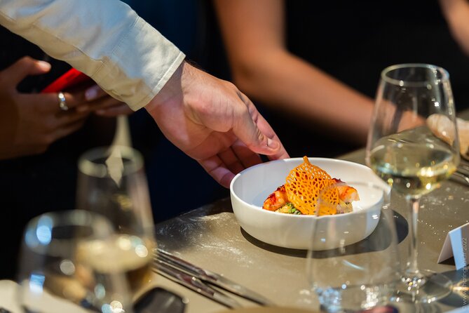 Paris by Rail - Sightseeing Bus and Eiffel Tower Champagne Lunch - Sacré-Cœur and Montmartre in 25 Minutes: Views, Hills, and Decisions