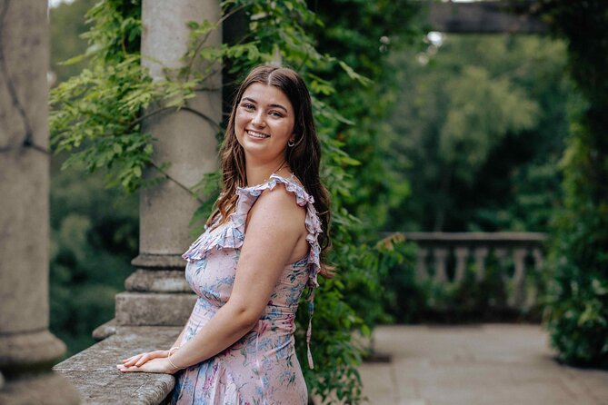 Photoshoot in London with Professional Photographer - Tower Bridge, Shad Thames, and the kind of London look you can request