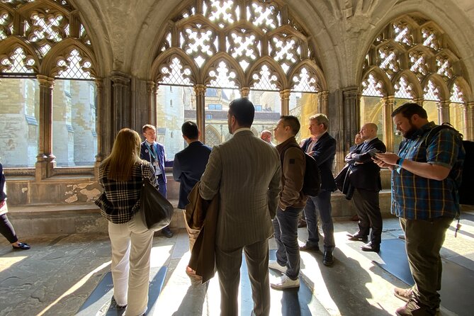Priority Access Westminster Abbey Tour with a Professional Guide - Meeting at Westminster Abbey Shop: easy start, no hunting