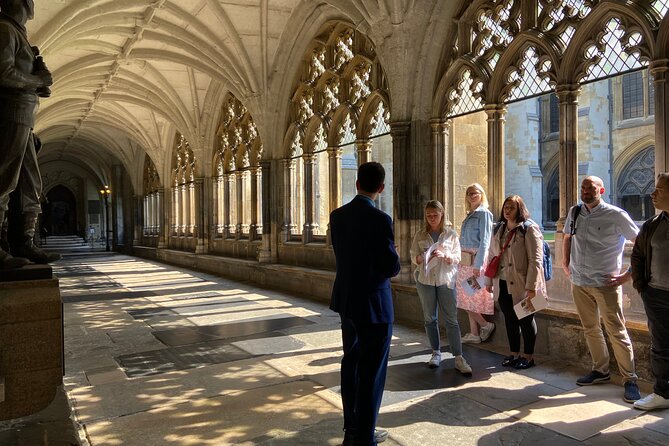 Priority Access Westminster Abbey Tour with a Professional Guide - Photography and crowd etiquette: get your shots without getting in the way