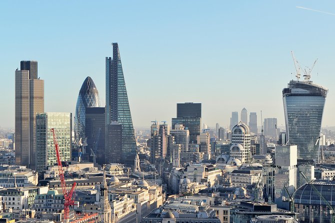 Private 8-hour Tour of London: Private driver & licensed guide w/ Hotel Pick Up - Thames boat ride from Tamesis Dock: an hour that resets your perspective