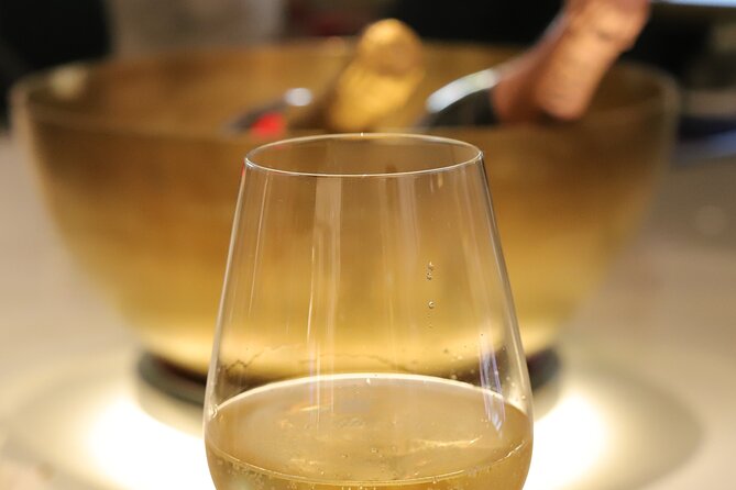 Private Buckingham Palace Royal Walk & Champagne at Harrods - Price and Value: Is $190.60 Really Reasonable?
