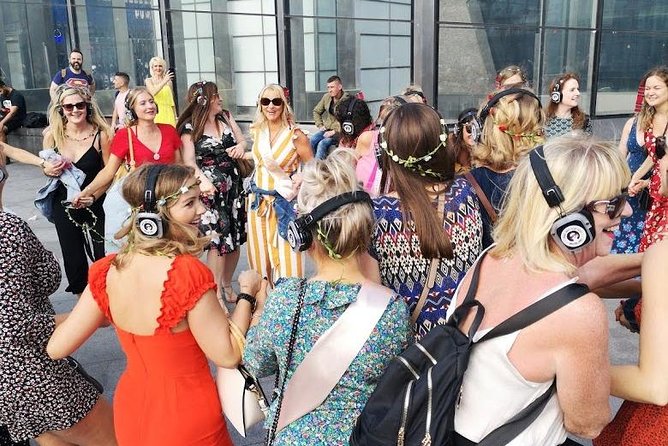 Private Camden’s Best Silent Disco Tour up to 30 participants - Stop-by-stop: what you’ll do at each Camden moment