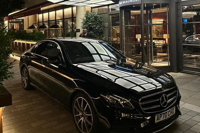 Private Chauffeur-London Heathrow from/to Southampton Cruise Port - On the road: comfort, Wi‑Fi, and luggage handling in a private vehicle