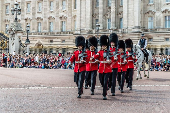 Private Chauffeured Luxury Range Rover at Your Disposal in London Full Day - Price and value: how to judge the $950.37 per group cost