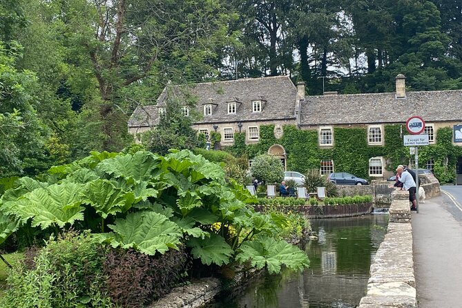 Private Cotswold Villages Day Tour see the beauty of the Villages - The guide experience: history and pacing that can make or break the day