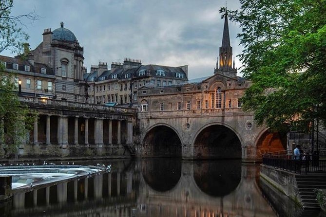 Private Day Tour to Bath, Avebury & The Cotswolds - Lacock village: Film locations plus real village landmarks