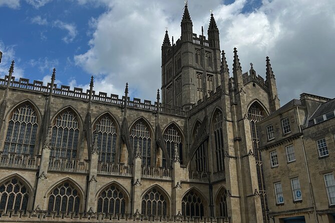 Private Day Tour to Stonehenge, Bath and The Cotswolds - The guide really drives the experience (Richard, Fernando, Will, Ozzy, Peter, Christian)
