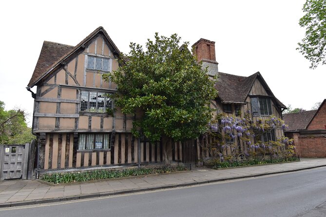 Private Day Tour to Stratford-Upon-Avon - All things Shakespeare - King’s New Schoolroom and Guildhall: Tudor lessons that shaped the plays