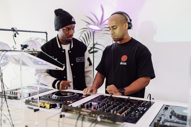 Private DJ Class - A 2-hour private DJ class in London’s NW1