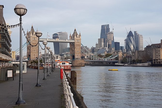 Private Driver Guided Tour of London - Tower of London: Crown Jewels Time With Room to Breathe